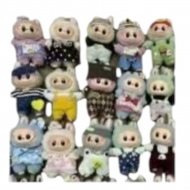 Мягкая игрушка монстрики в одежде 17 см брелок для автоматов прищепка