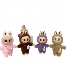 Мягкая игрушка Ла с бутылочкой три цвета 18 см для автоматов и призовых аттракционов