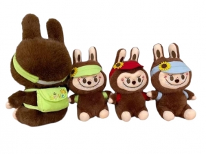 Мягкая игрушка монстрик с рюкзаком 35 см три цвета для призовых аттракционов